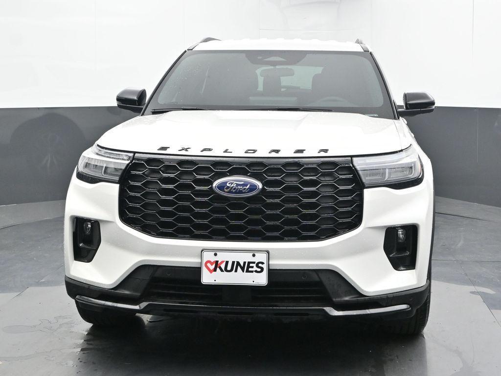 new 2025 Ford Explorer car, priced at $47,156