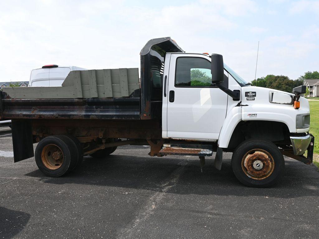 used 2005 Chevrolet Venture car, priced at $24,889