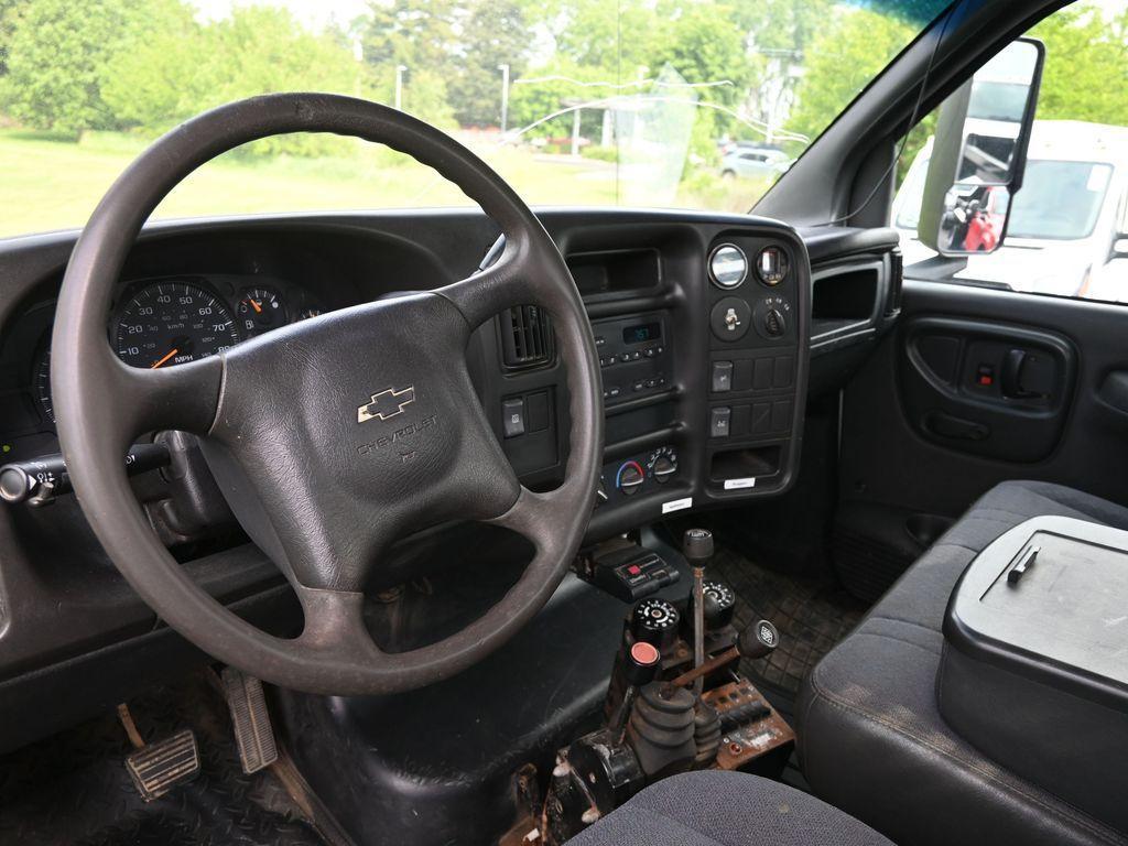 used 2005 Chevrolet Venture car, priced at $24,889