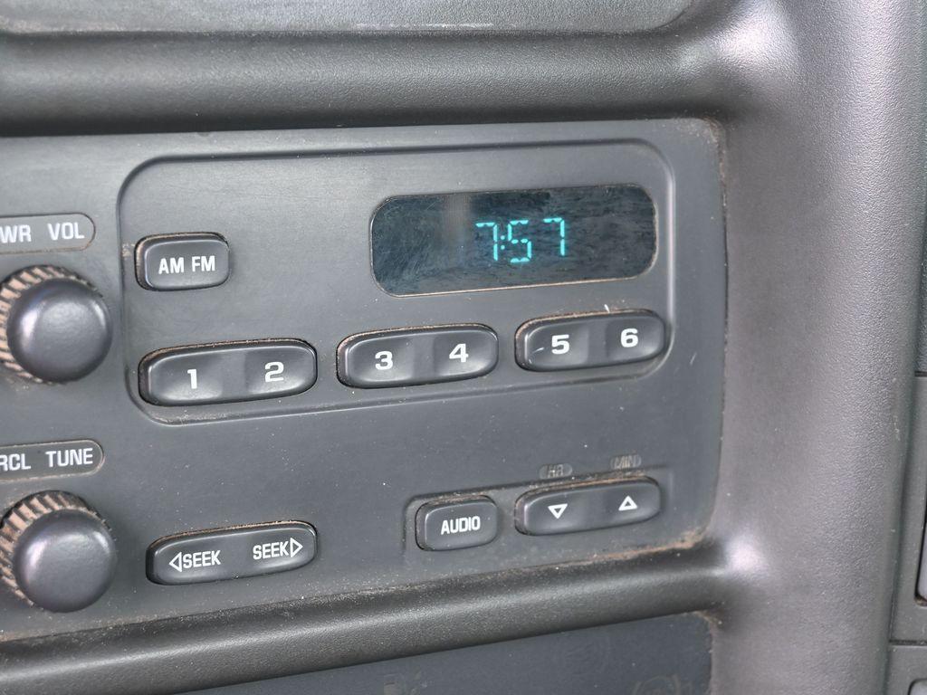 used 2005 Chevrolet Venture car, priced at $24,889