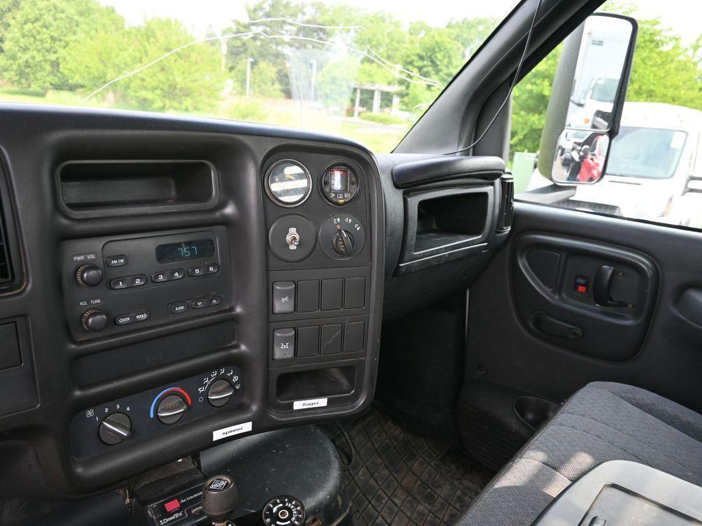 used 2005 Chevrolet Venture car, priced at $24,889