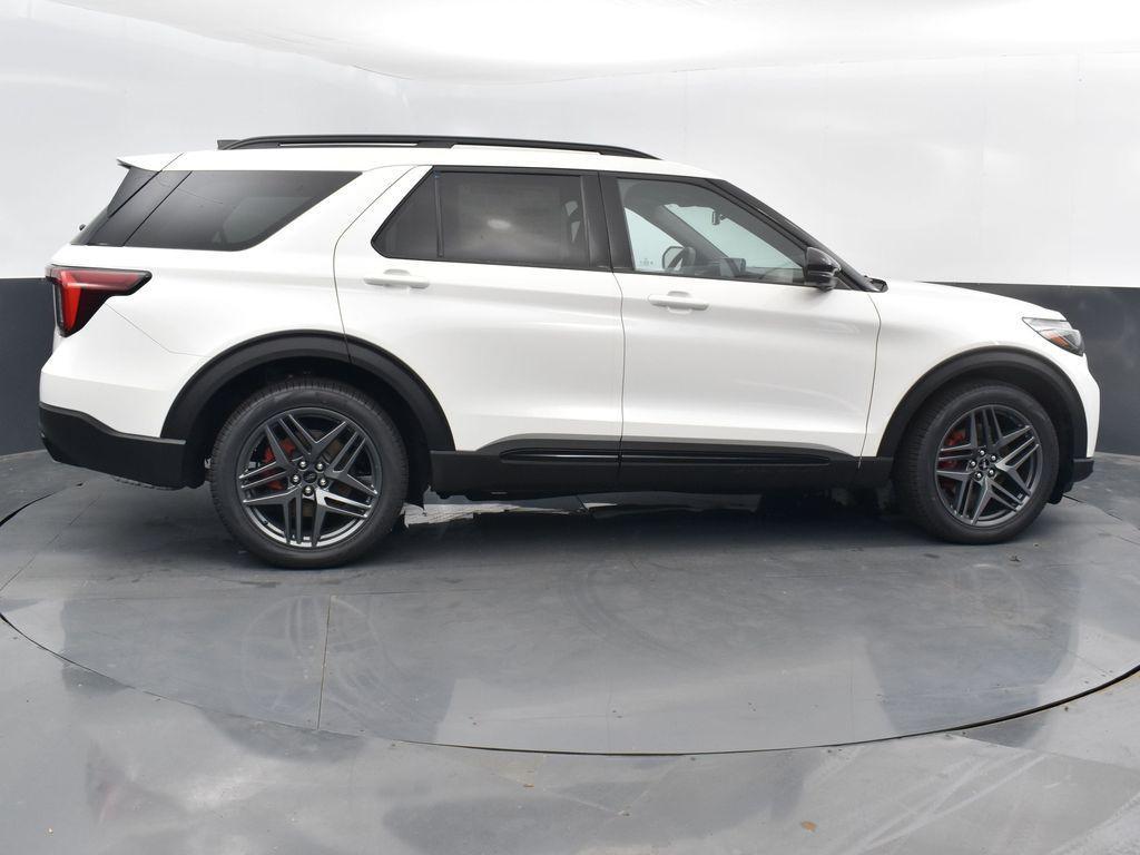 new 2025 Ford Explorer car, priced at $60,290