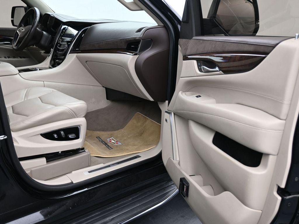 used 2015 Cadillac Escalade car, priced at $24,811