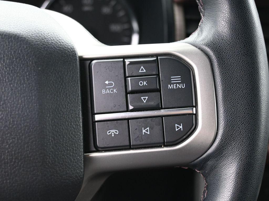 used 2023 Ford Expedition car, priced at $45,549