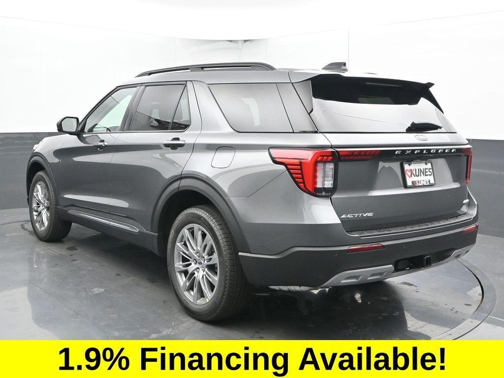 new 2025 Ford Explorer car, priced at $45,102