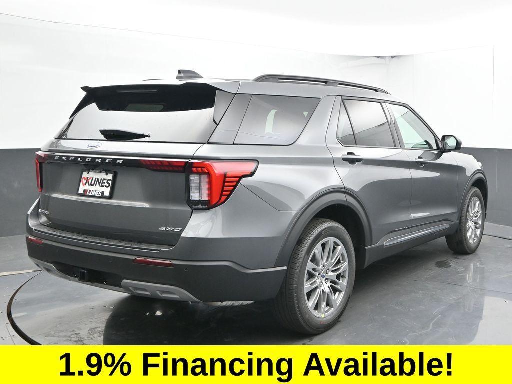 new 2025 Ford Explorer car, priced at $45,102