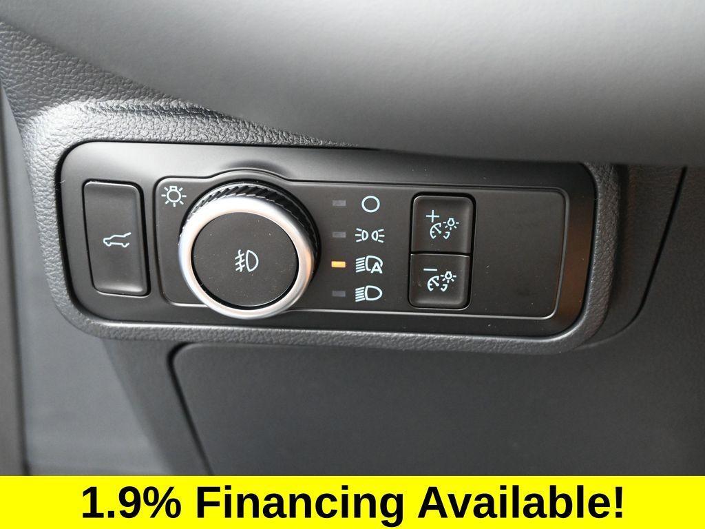 new 2025 Ford Explorer car, priced at $45,102