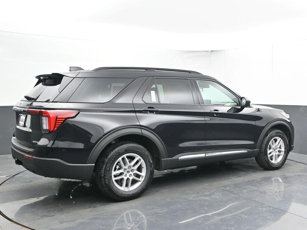 new 2025 Ford Explorer car, priced at $41,312