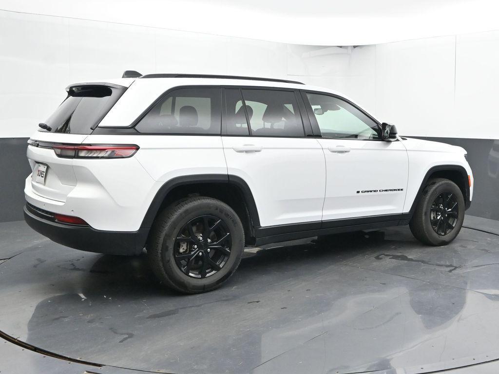 used 2024 Jeep Grand Cherokee car, priced at $33,849