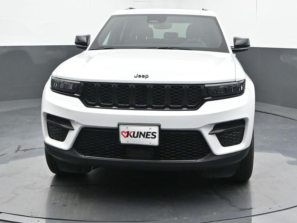 used 2024 Jeep Grand Cherokee car, priced at $33,849