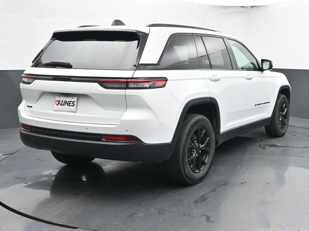 used 2024 Jeep Grand Cherokee car, priced at $33,849