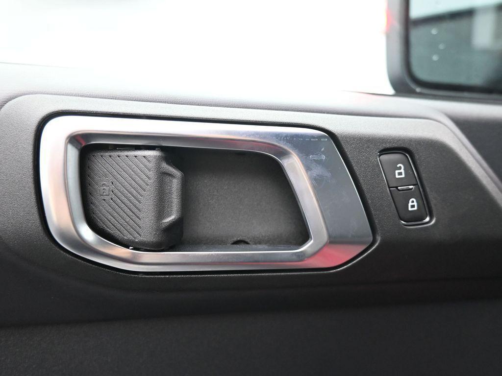 new 2025 Ford Bronco car, priced at $78,577