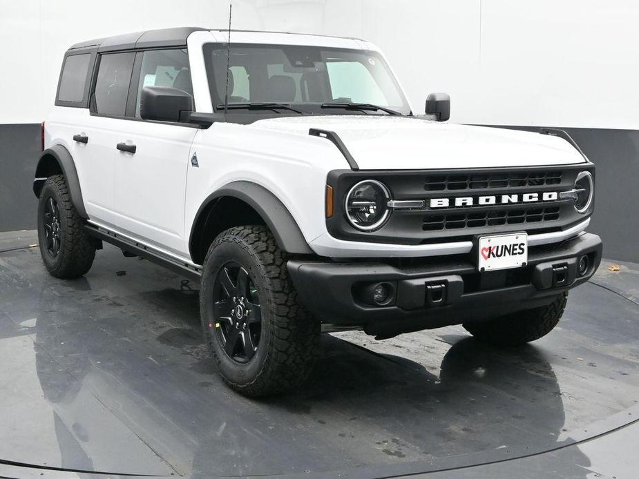 new 2024 Ford Bronco car, priced at $43,426