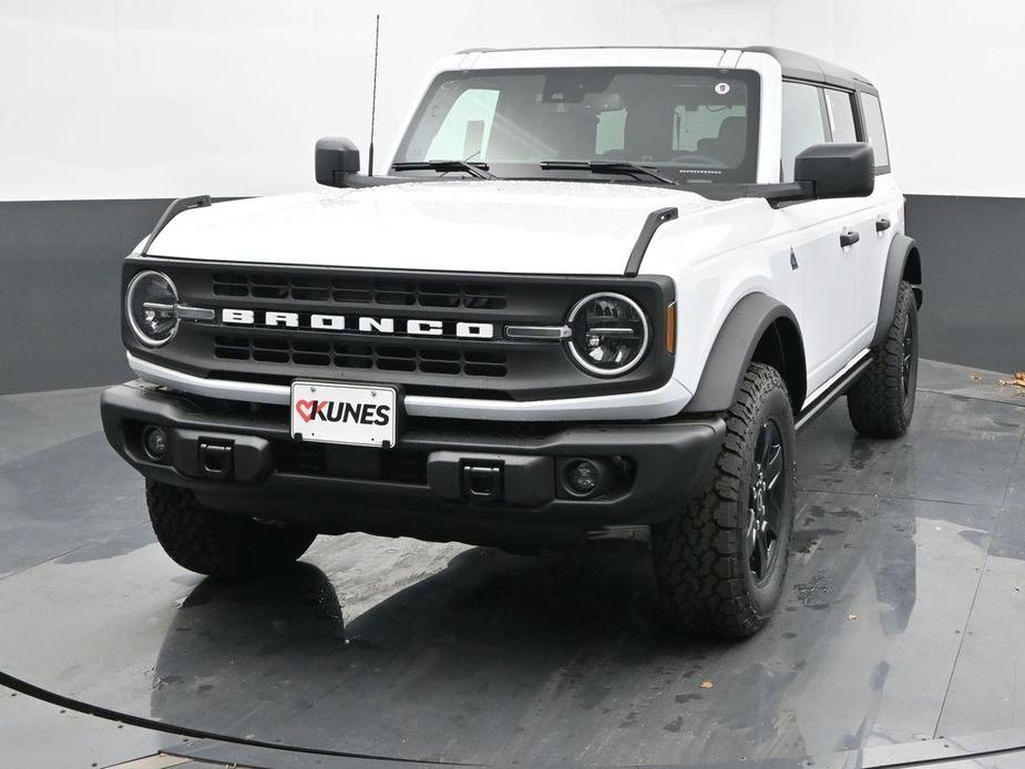 new 2024 Ford Bronco car, priced at $43,426