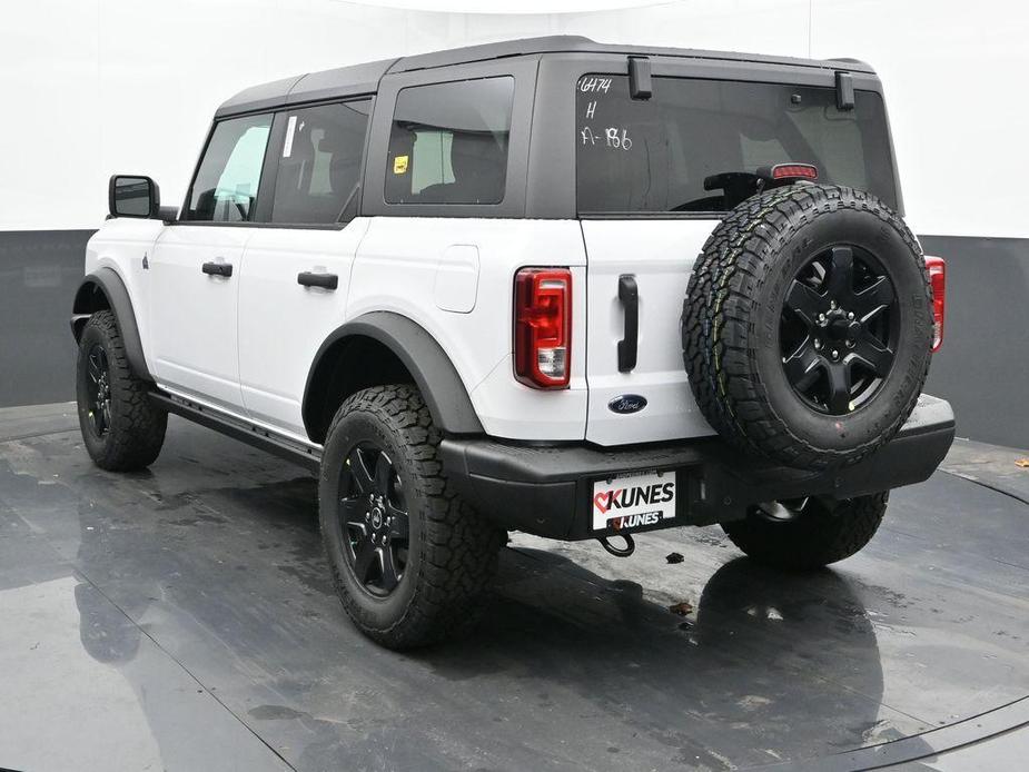 new 2024 Ford Bronco car, priced at $43,426