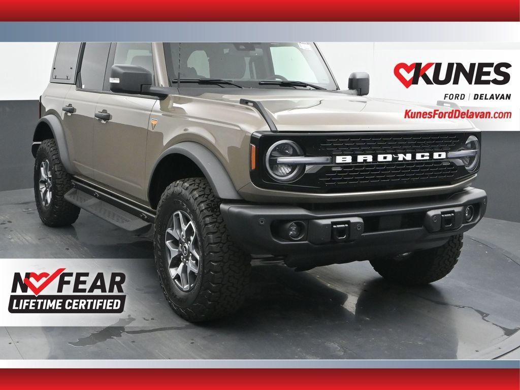 new 2025 Ford Bronco car, priced at $61,642