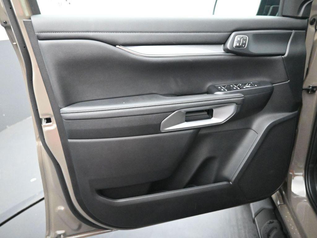 new 2025 Ford Ranger car, priced at $45,890