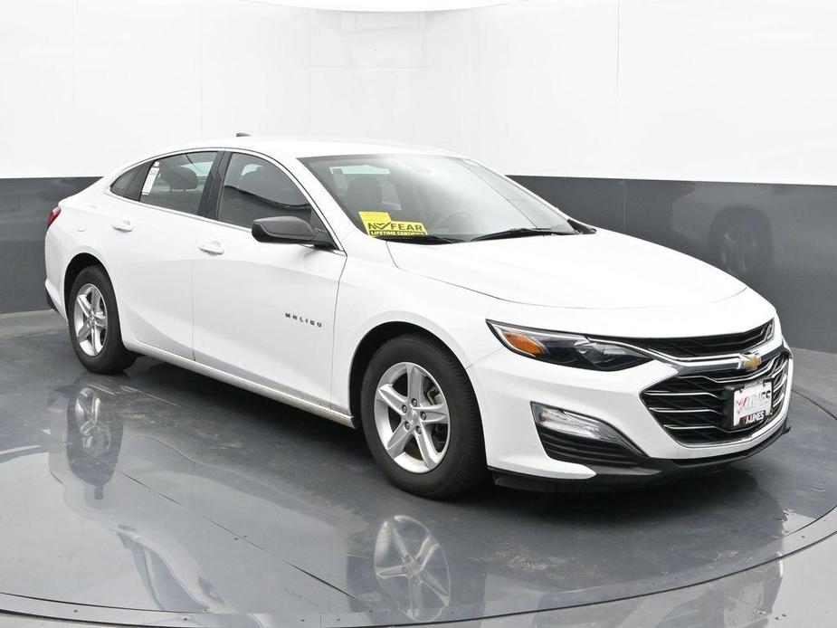 used 2022 Chevrolet Malibu car, priced at $19,289