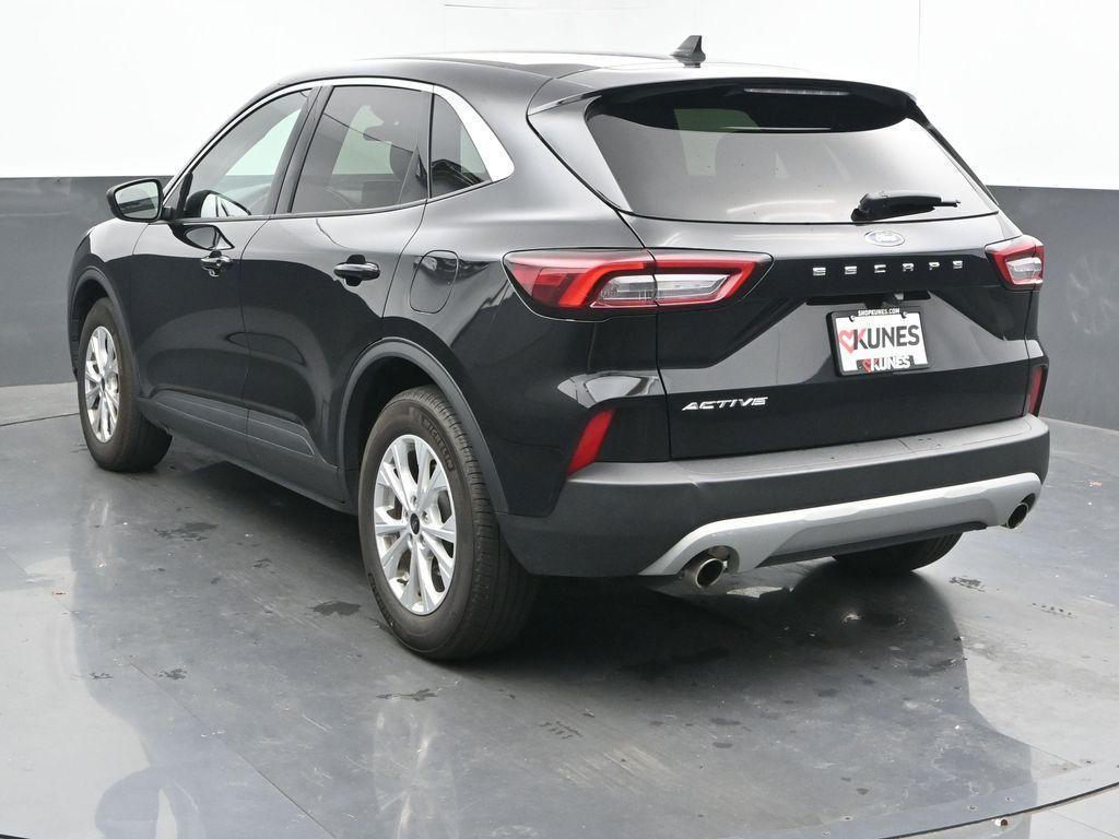 used 2024 Ford Escape car, priced at $21,624