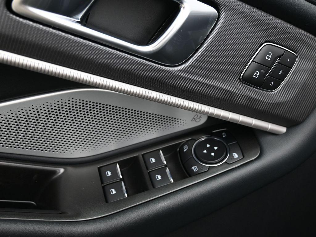 new 2025 Ford Explorer car, priced at $57,179