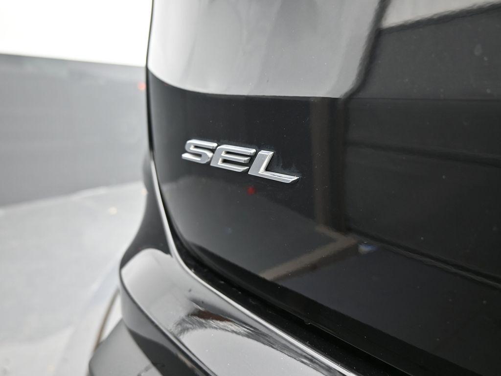 used 2023 Ford Edge car, priced at $24,898