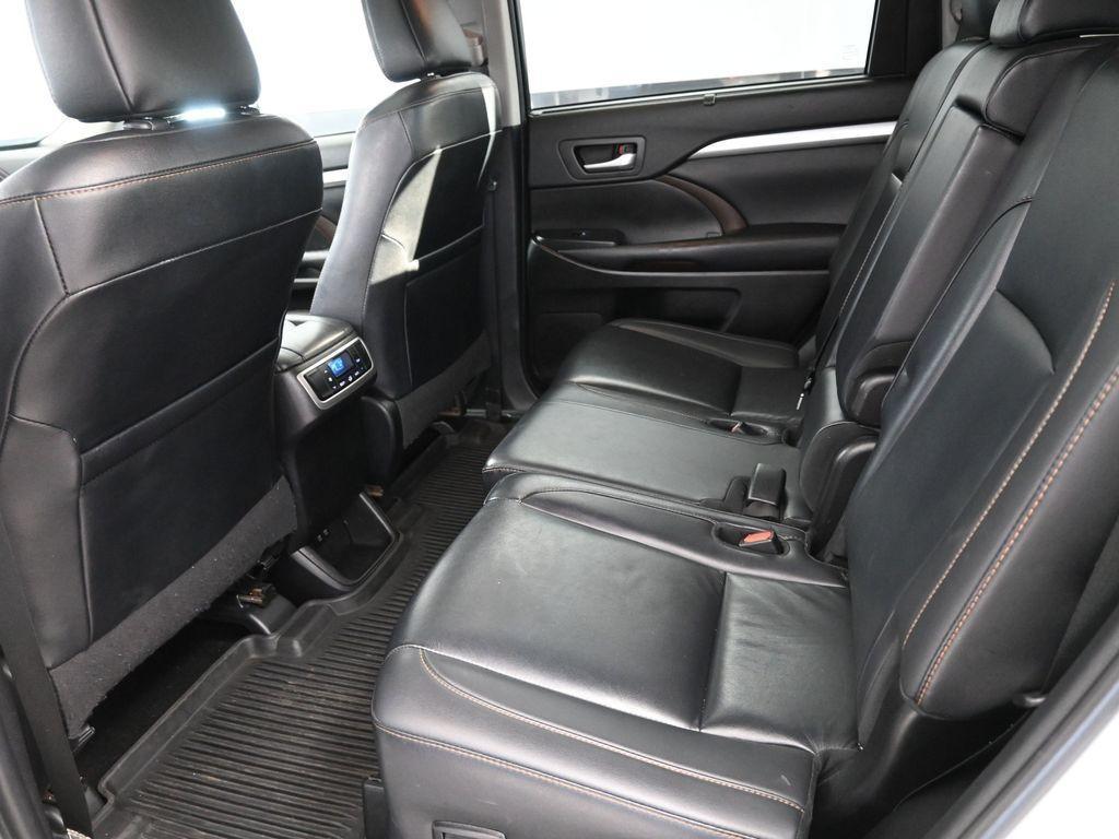 used 2019 Toyota Highlander car, priced at $23,319
