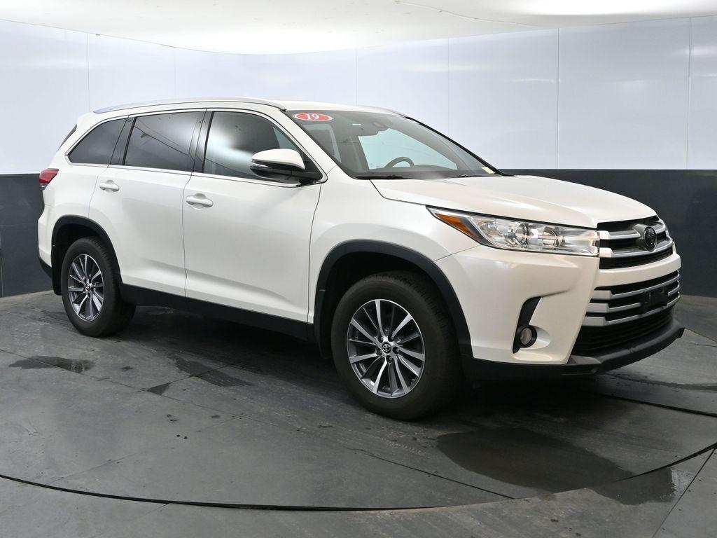 used 2019 Toyota Highlander car, priced at $23,319