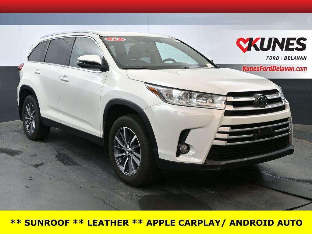 used 2019 Toyota Highlander car, priced at $23,319