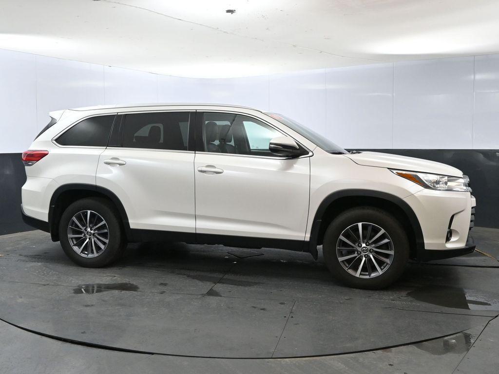 used 2019 Toyota Highlander car, priced at $23,319