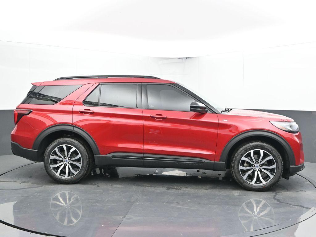 new 2025 Ford Explorer car, priced at $46,874