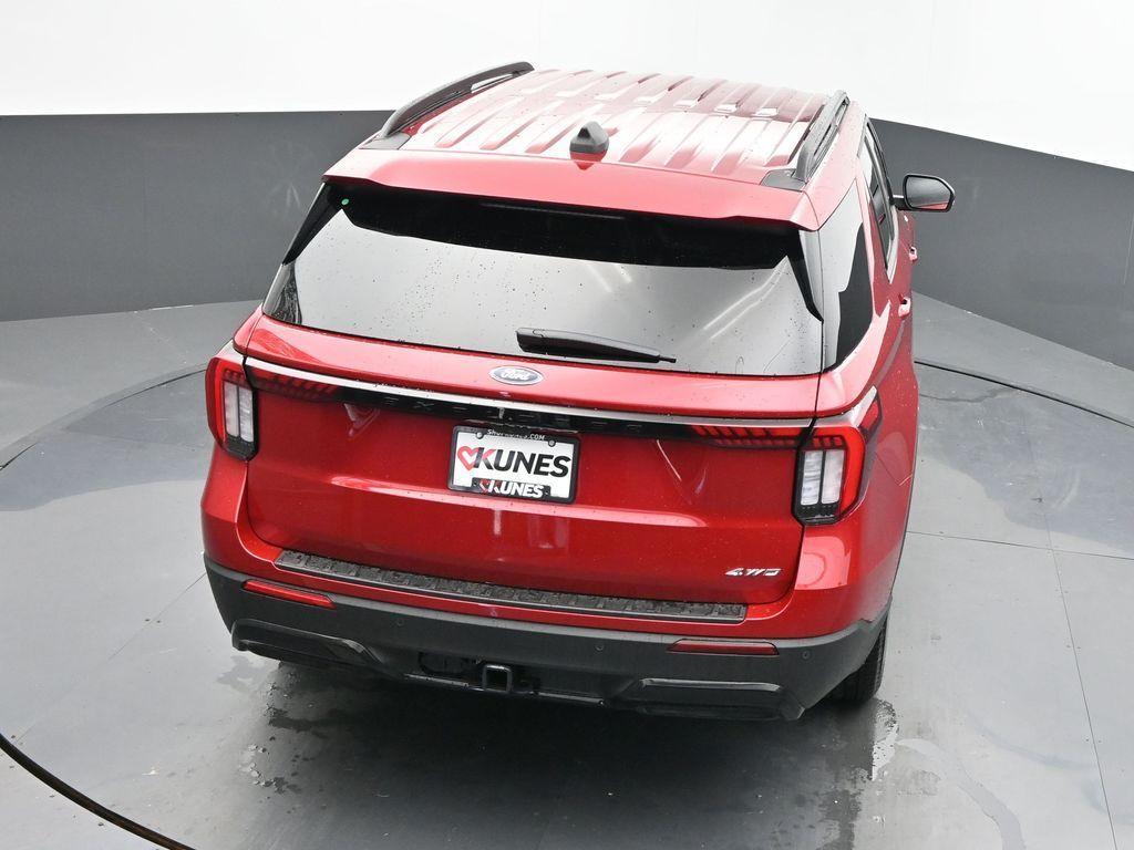 new 2025 Ford Explorer car, priced at $46,874