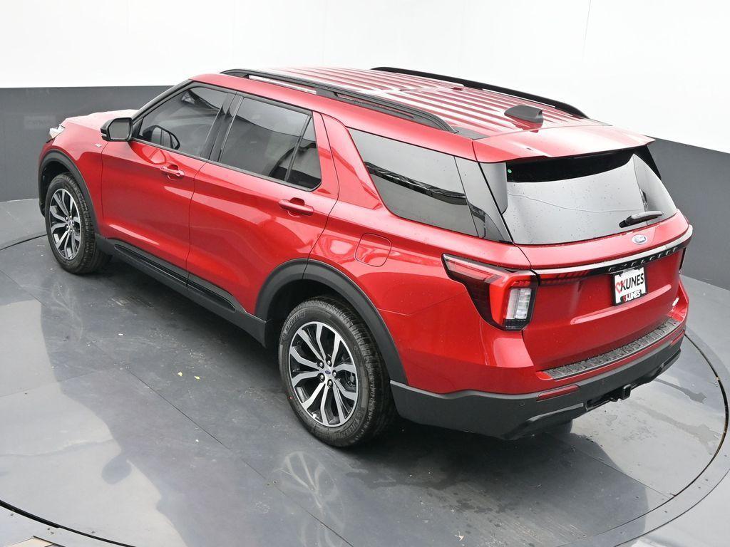 new 2025 Ford Explorer car, priced at $46,874