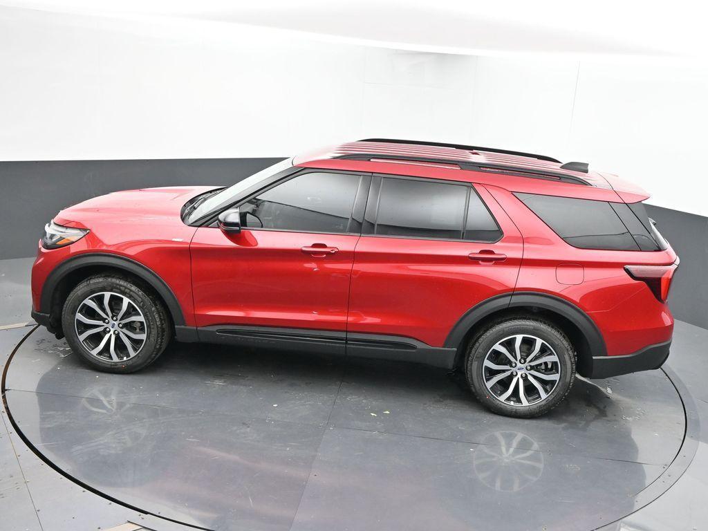 new 2025 Ford Explorer car, priced at $46,874