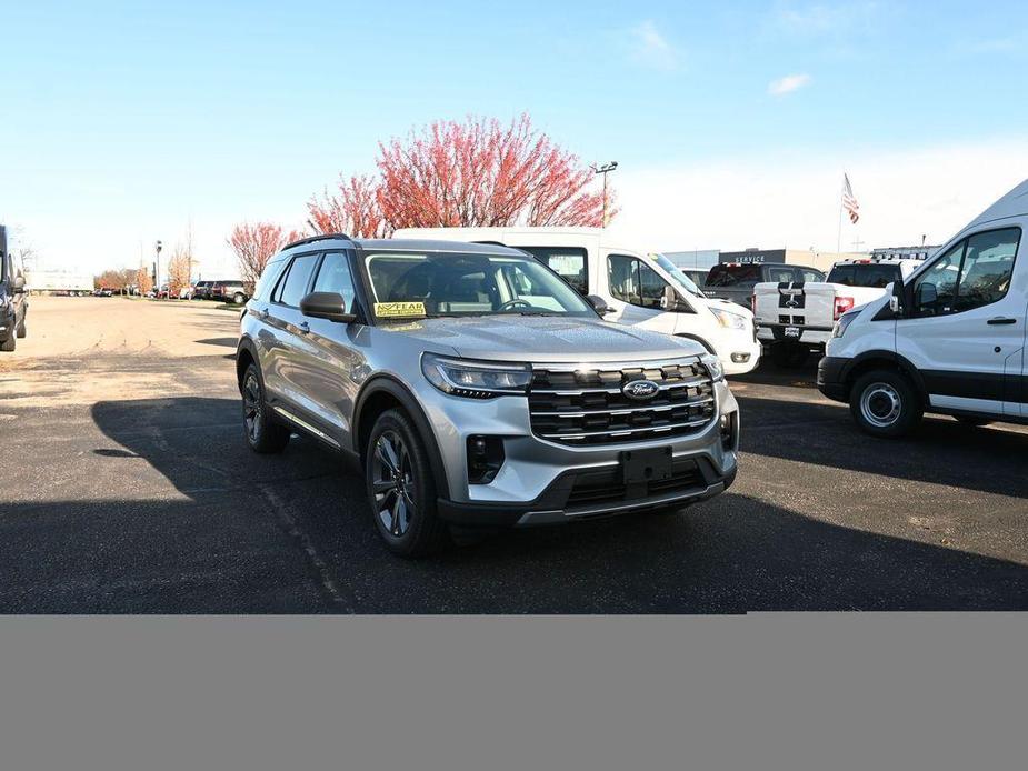 new 2025 Ford Explorer car, priced at $48,900