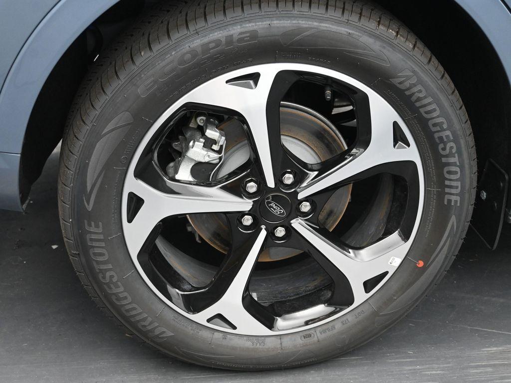 new 2025 Ford Escape car, priced at $35,691