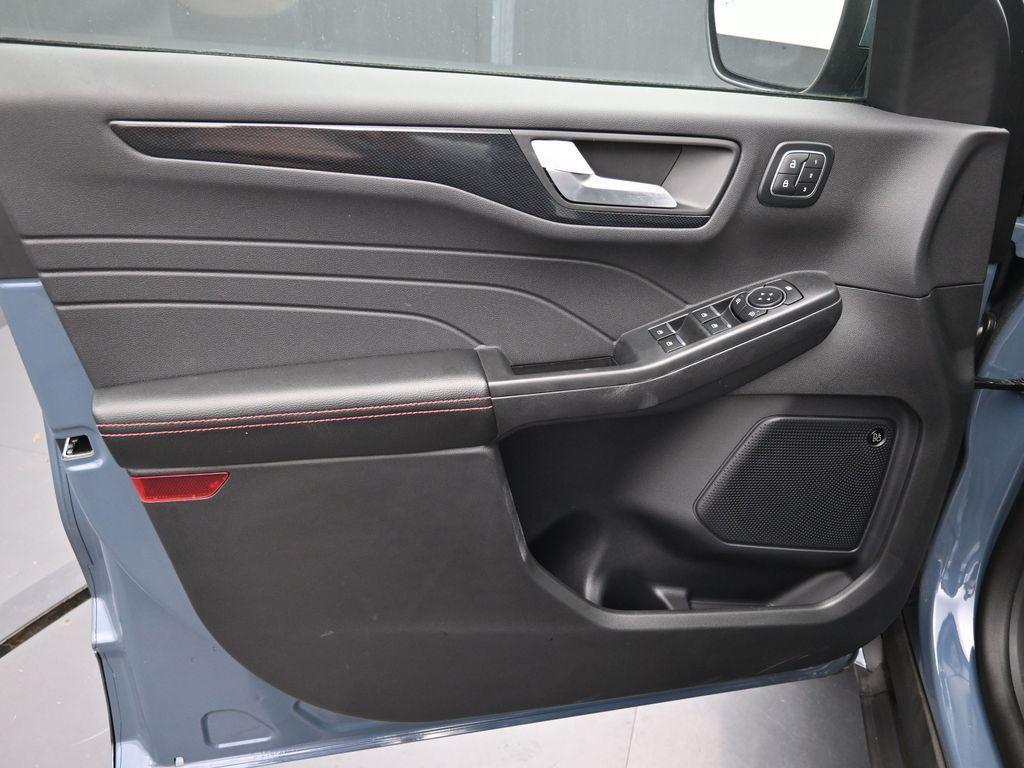 new 2025 Ford Escape car, priced at $35,691