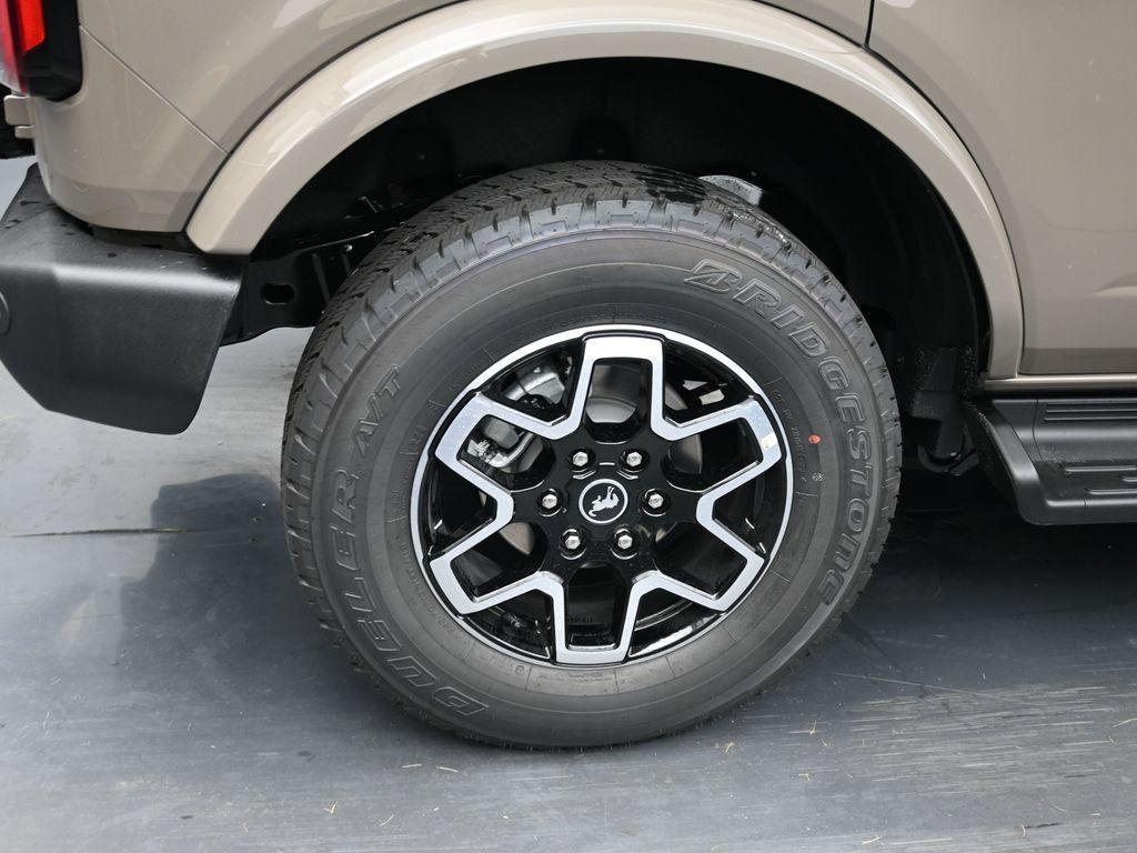 new 2025 Ford Bronco car, priced at $53,793