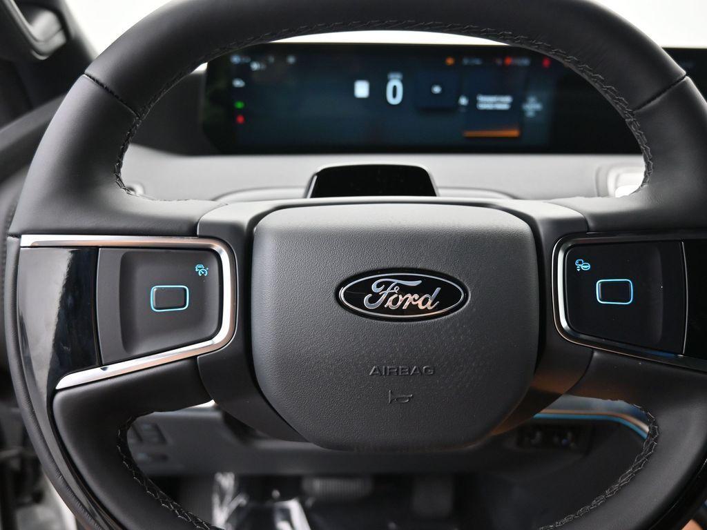 new 2025 Ford Expedition car, priced at $84,485