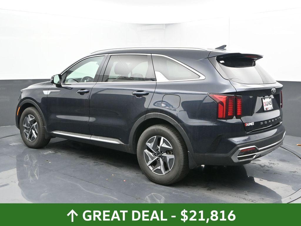 used 2021 Kia Sorento Hybrid car, priced at $21,816