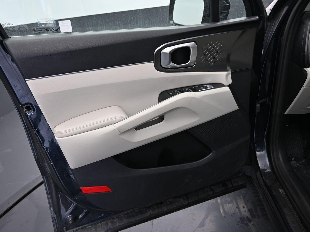 used 2021 Kia Sorento Hybrid car, priced at $22,773