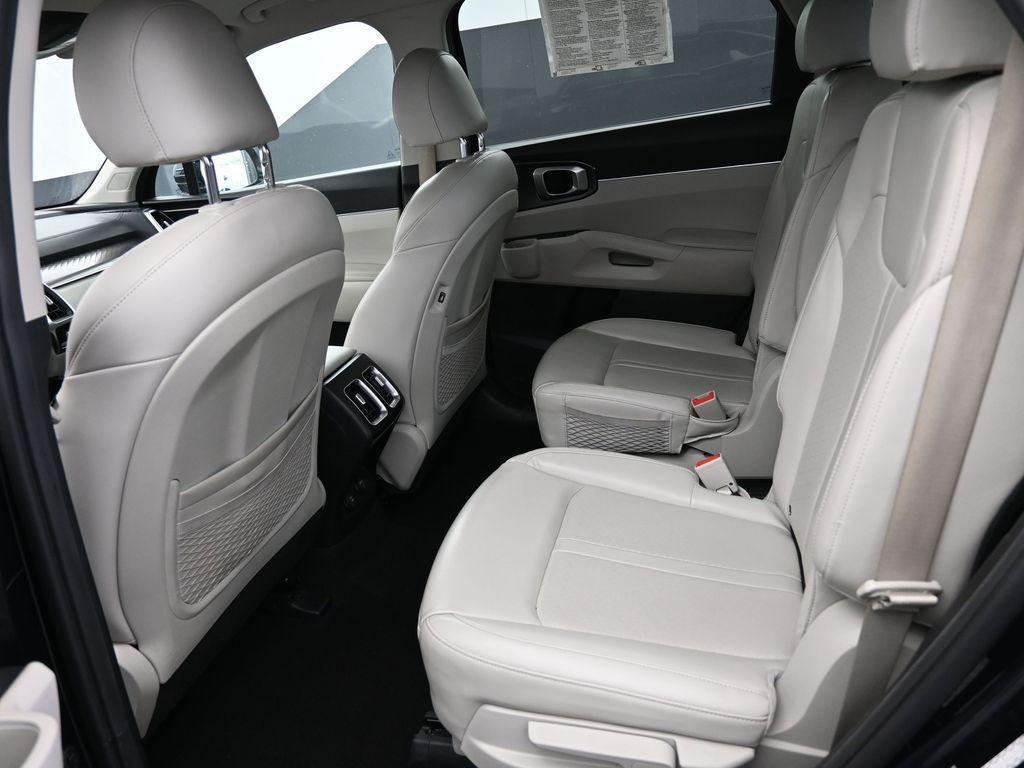 used 2021 Kia Sorento Hybrid car, priced at $22,773