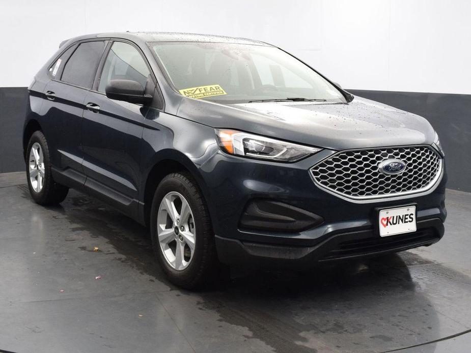 new 2024 Ford Edge car, priced at $36,023