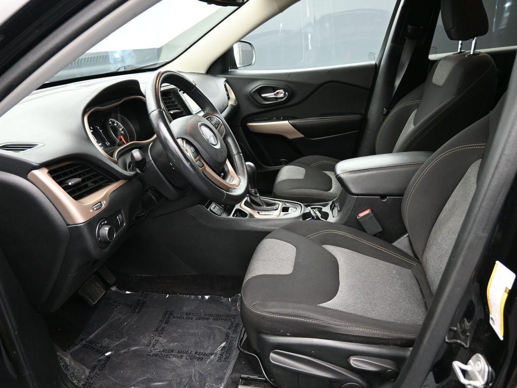 used 2017 Jeep Cherokee car, priced at $13,946