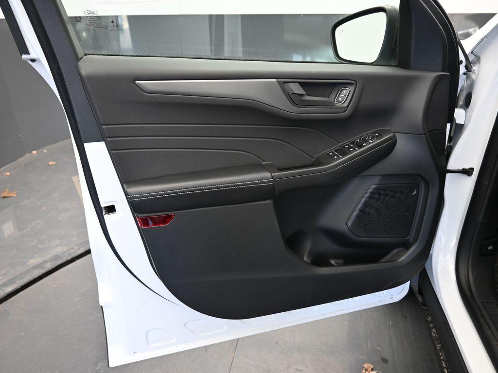new 2025 Ford Escape car, priced at $27,660