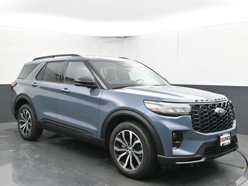 new 2025 Ford Explorer car, priced at $46,707