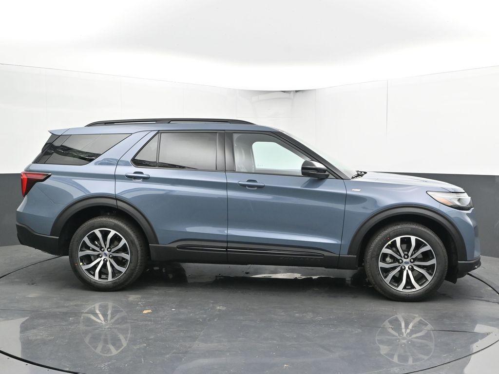 new 2025 Ford Explorer car, priced at $46,707