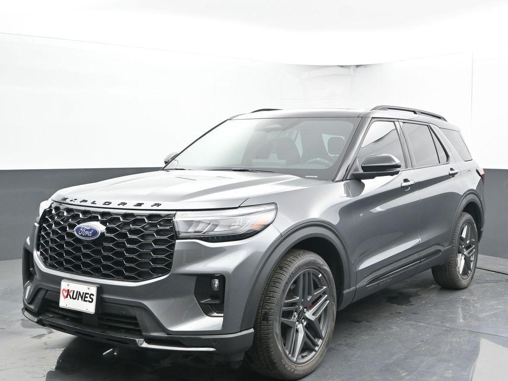 new 2025 Ford Explorer car, priced at $54,816