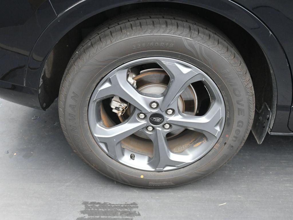 used 2024 Ford Escape car, priced at $25,070