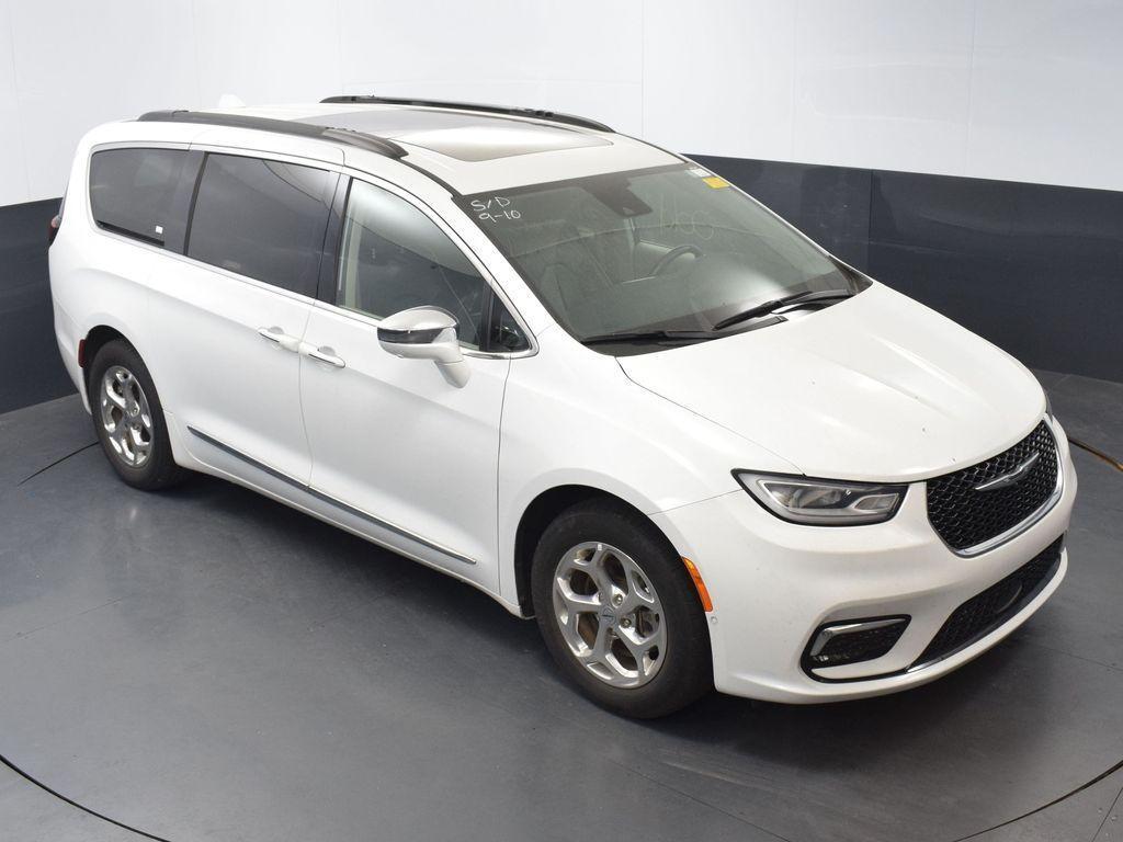 used 2022 Chrysler Pacifica car, priced at $26,923