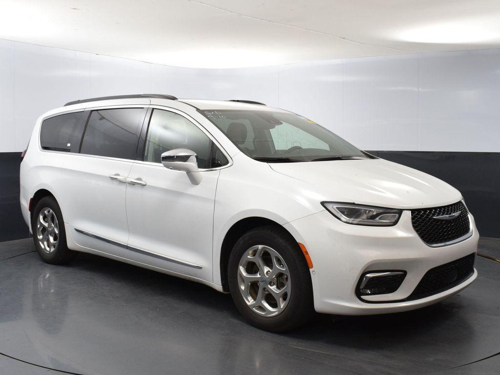 used 2022 Chrysler Pacifica car, priced at $26,923